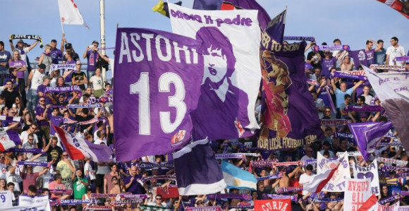 Ne, Fiorentina nije „produžila ugovor sa Astorijem“!