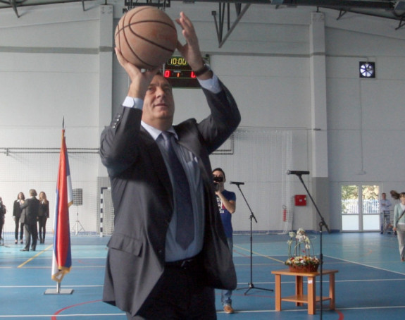 Dodik hoće da pomogne Bosnu