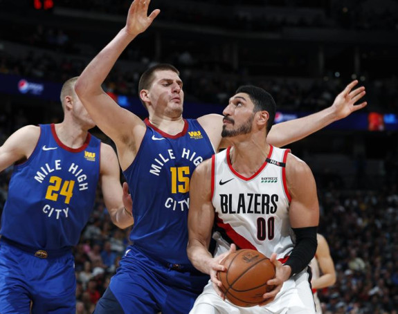 Jokić "kida": Na korak od tripl-dabla protiv Portlanda!