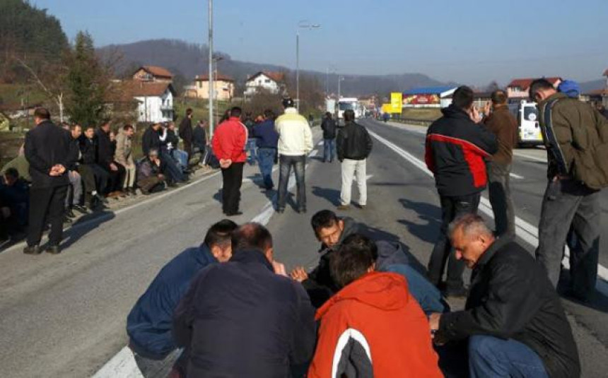 Радници "Криваје" почињу штрајк глађу
