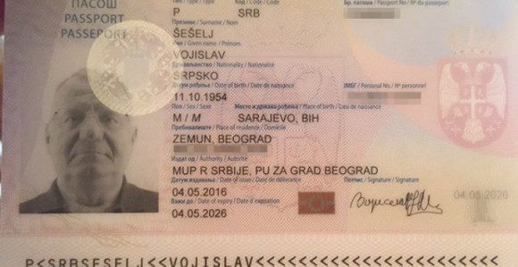Šešelj dobio pasoš, kreće u Zagreb!