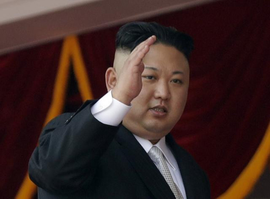 Ким Џонг Ун: САД, извините се!