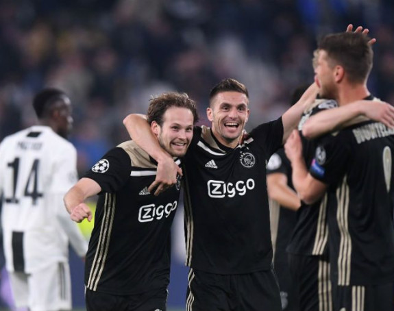 Dušan Tadić poslije prvog trofeja...