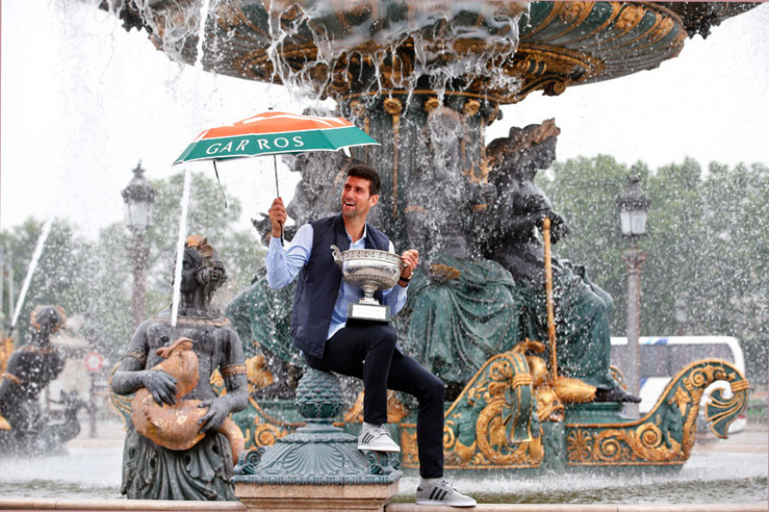Dani slavlja: Novak uživa u Parizu!