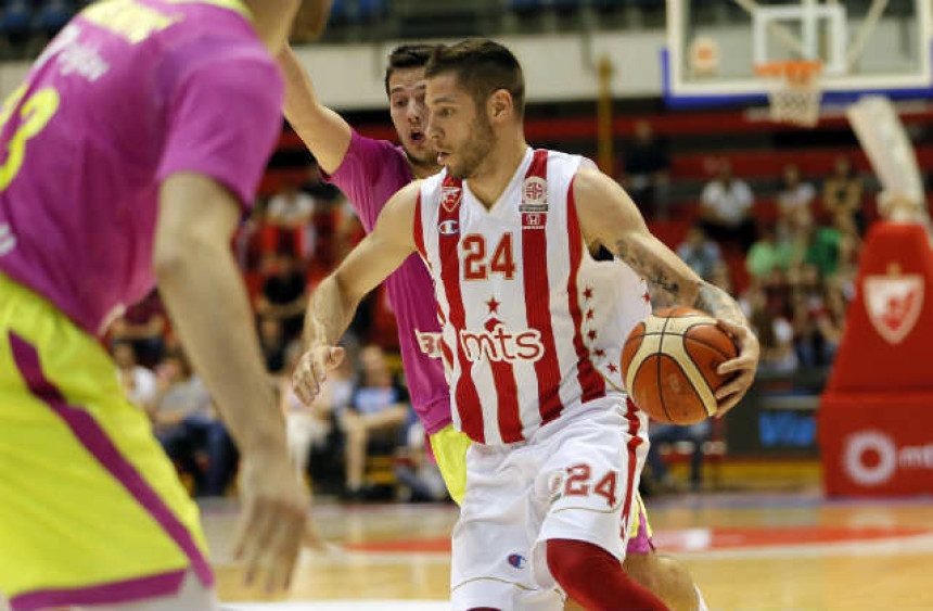 Zvezda lako do 1-0 protiv Mege, na korak do finala!