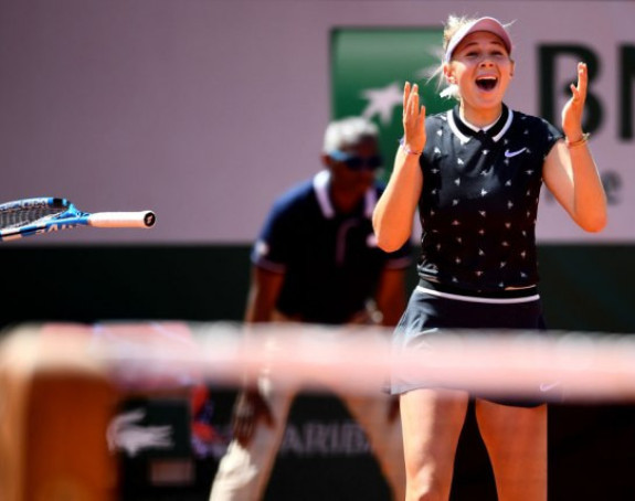 RG: Tinejdžerka eliminisala šampionku!