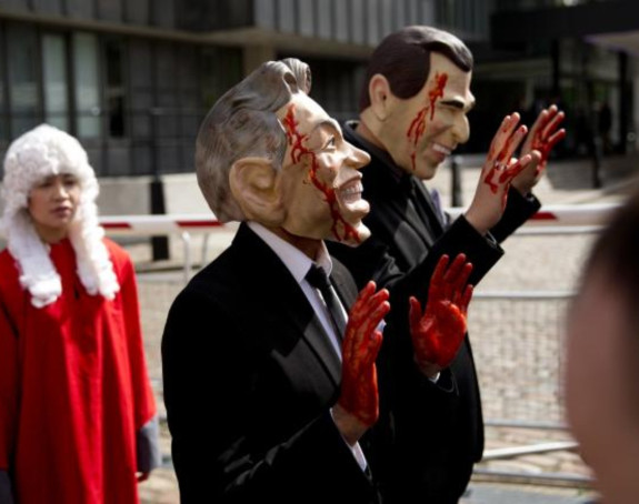 VB neopravdano u rat, Bler obećao Bušu