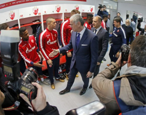 Zvezda završila prelazni rok!