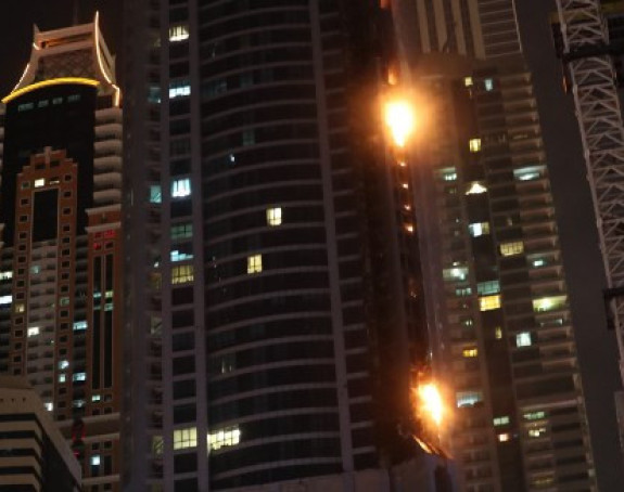 Požar zahvatio neboder u Dubaiju
