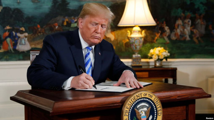 Tramp potpisao: Sankcije Iranu