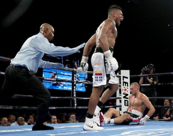 Kraj za rusku mašinu - Alvares novi WBO šampion!