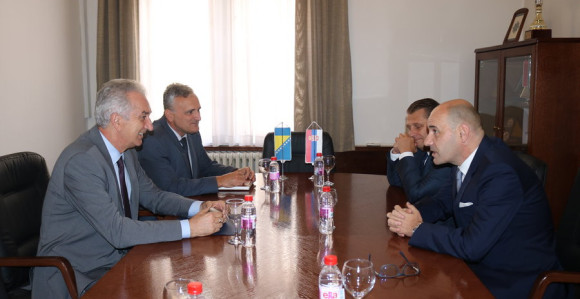 Ministar Šarović sa ambasadorom Srbije u BiH