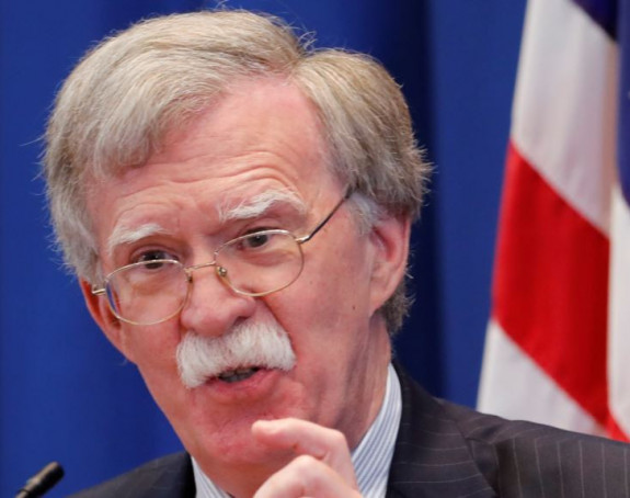 SAD pojačava pritisak: Bolton uskoro u Srbiji?