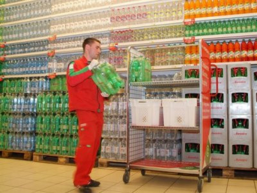 Peciva nam stižu iz Irana, voda iz Japana