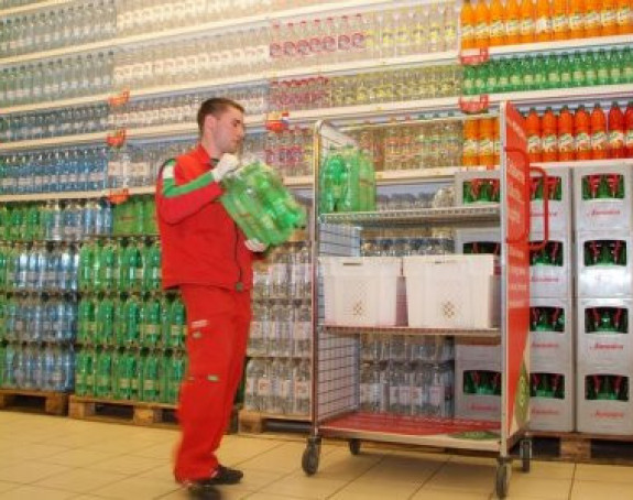 Peciva nam stižu iz Irana, voda iz Japana