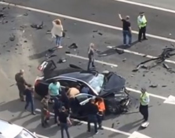 Putinov auto uništen, vozač poginuo