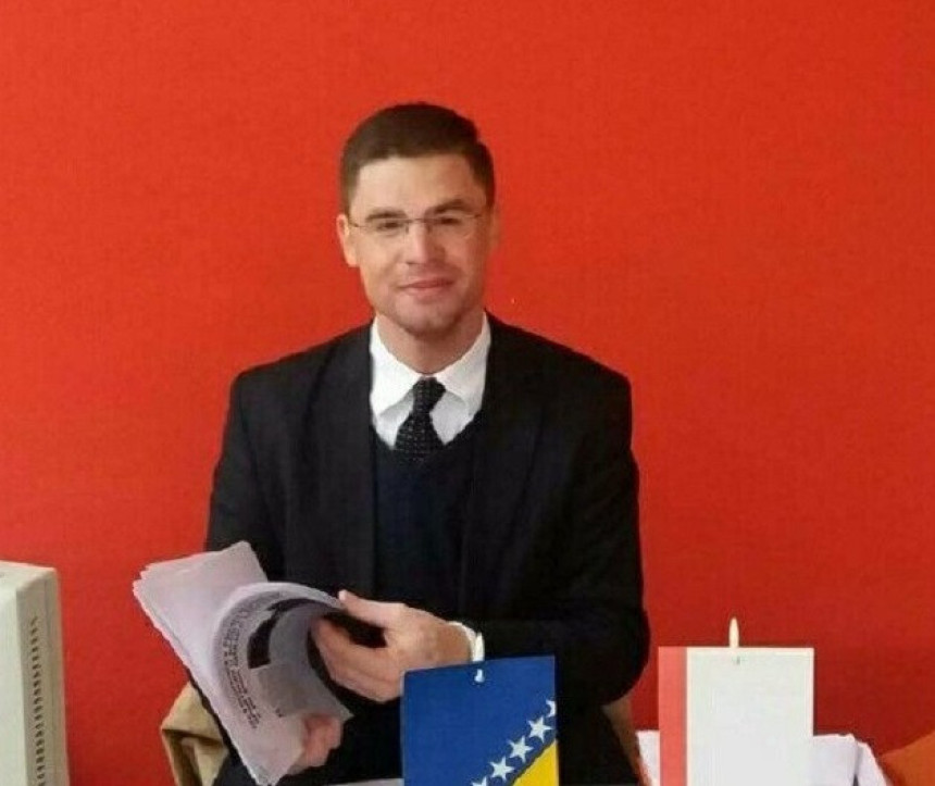 Predmet istrage sporni dokument