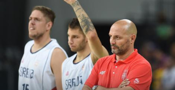 ЕП: Ђорђевић тражи од стидљивих да више причају!