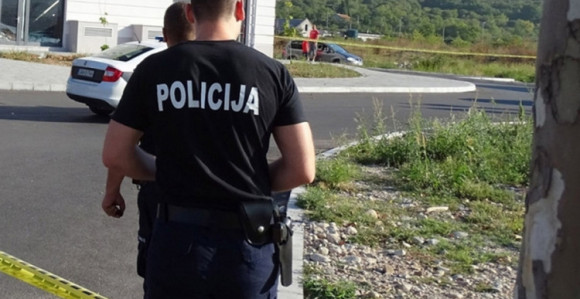 Ranili policajca: Detalji pucnjave