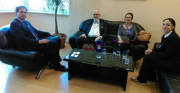 Govedarica sa Piterom Tejlorom