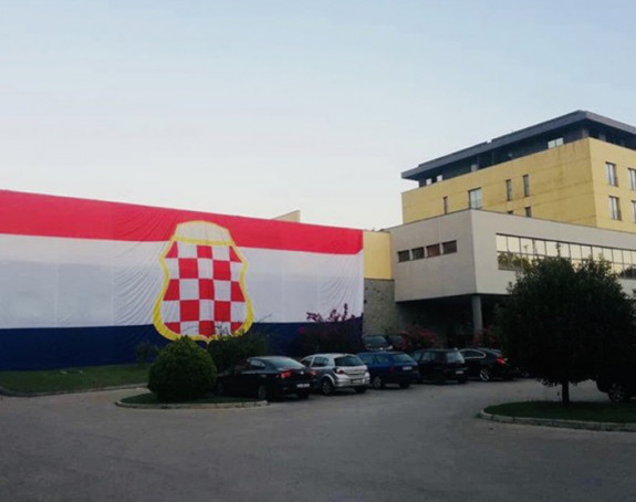 Na hotelu zastava “Herceg-Bosne“