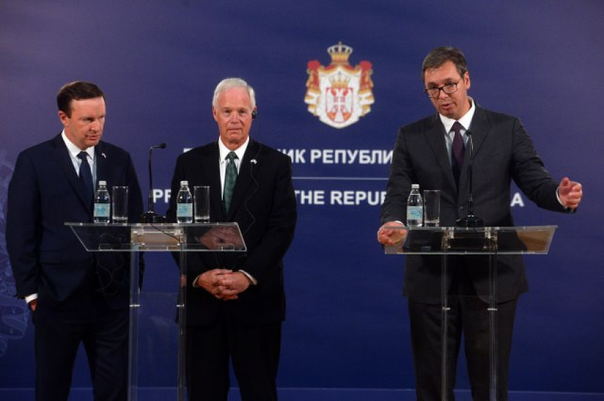 Senatori Vučiću: Morate nešto dati i nešto dobiti