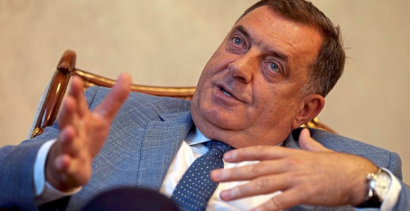 Politički haos skriven od javnosti
