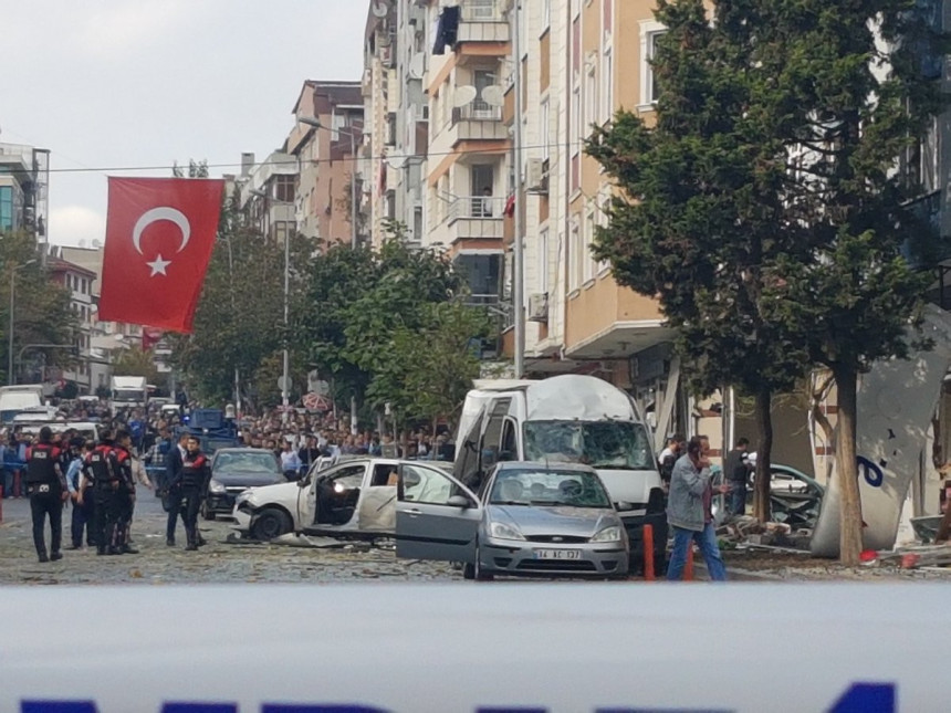 Истамбул: У експлозији повријеђено десет лица
