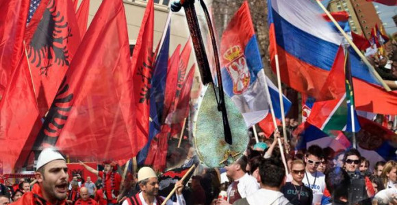 Albanci hoće da Srbima otmu gusle