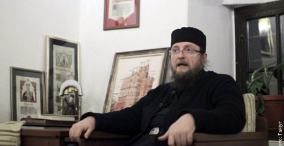 Arhimandrit Janjić: Bezakonje Prištine