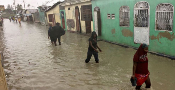 Uragan "Metju" se približava Floridi 