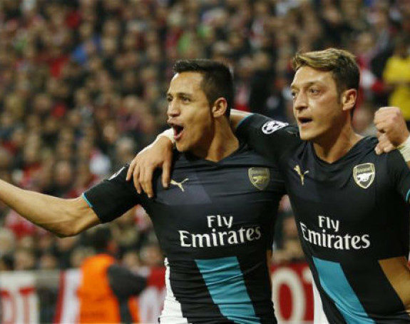 Sančez i Ozil deru Arsenal!