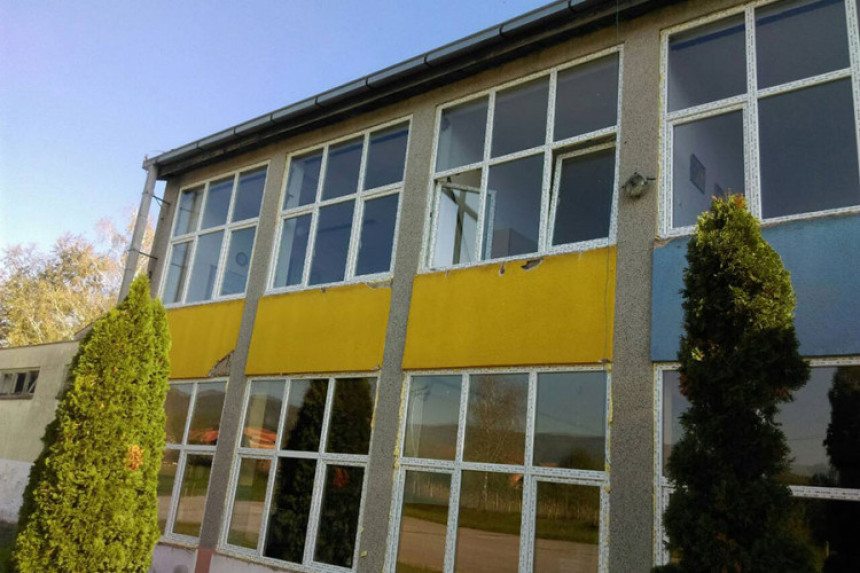 Đaci konačno u školskim klupama 