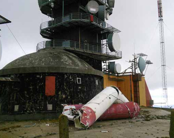 Srušen antenski stub: Prekinut signal FTV-a