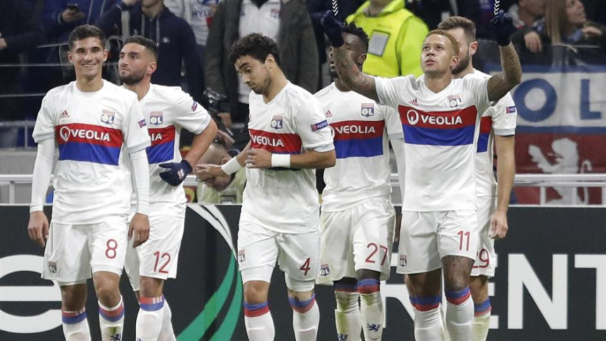 Video: Skinuo dres, izazvao HAOS na utakmici!