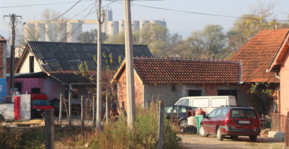 Romi u Čačku pretukli poštara