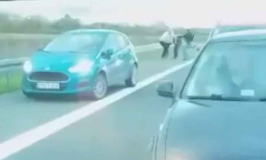 Objavljen video tuče na auto-putu kod Gradiške