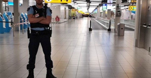 Haos na aerodromu, u toku otmica aviona?