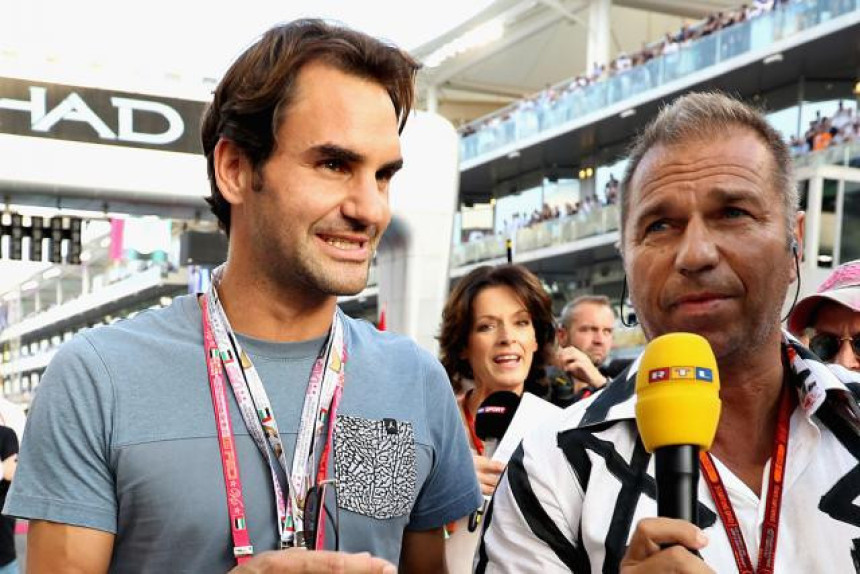 Federer odložio povratak na teren za januar!