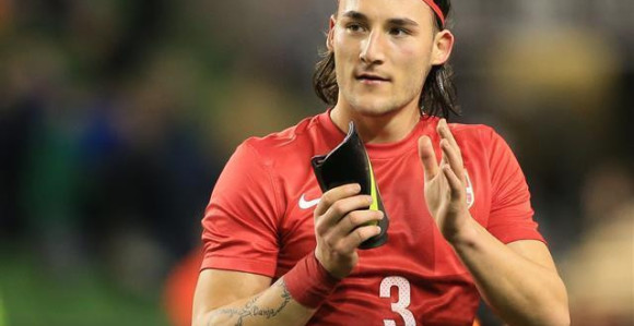 Još jedan klub iz Primere hoće Nemanju Gudelja!