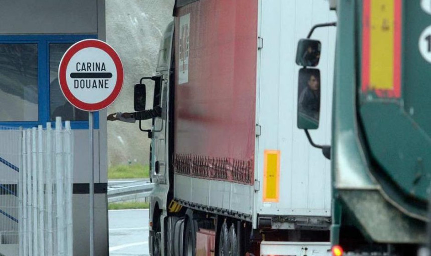 Bez rješenja za takse na robe