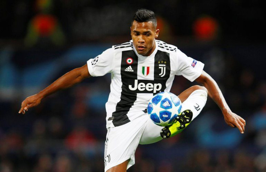 Коначно - Алекс Сандро до 2023. године!