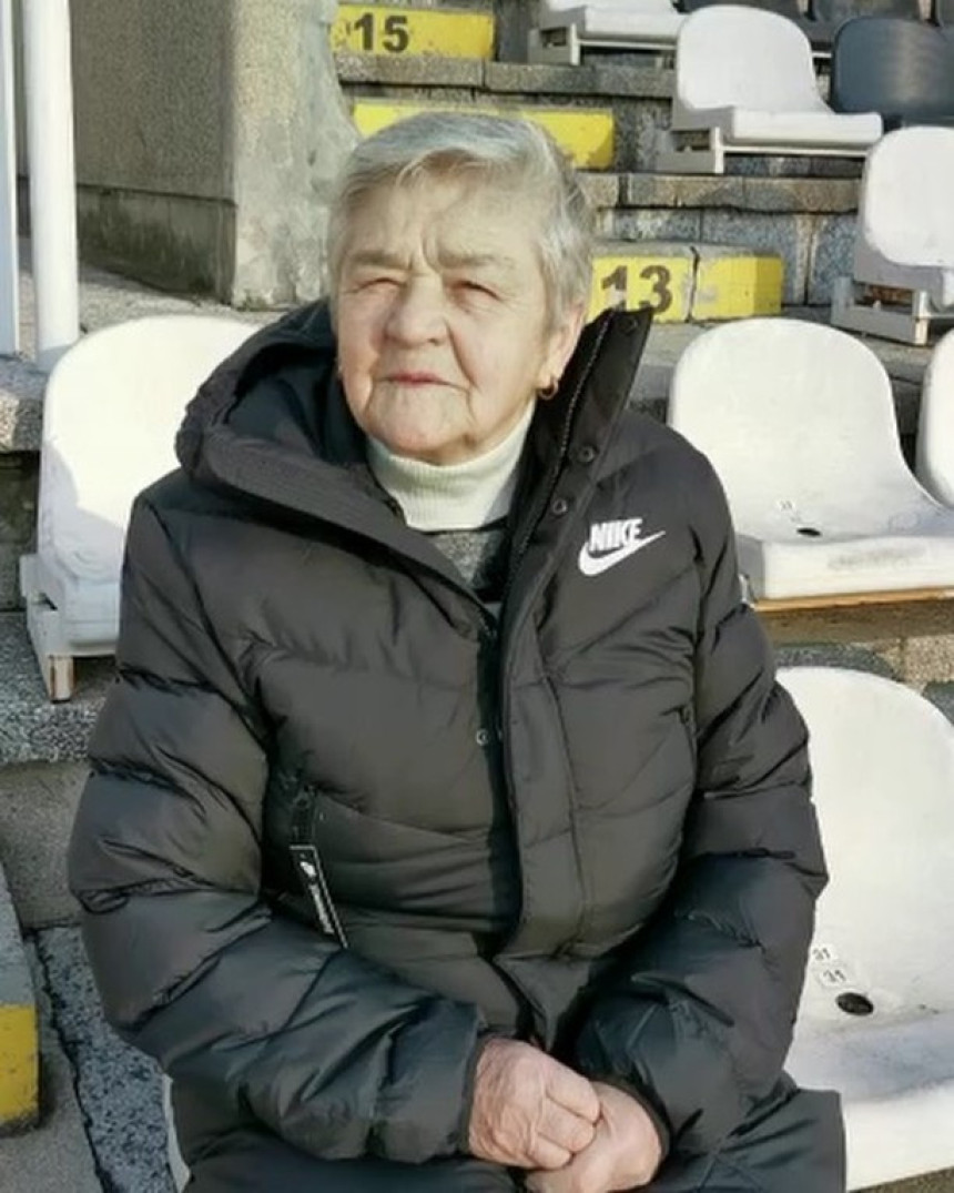 Ima 82 godine i Partizan joj je sve!