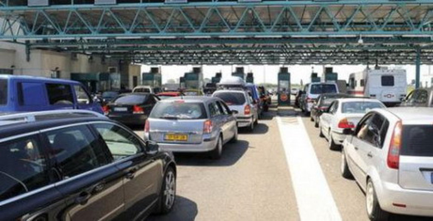 Teretna vozila čekaju šest sati 