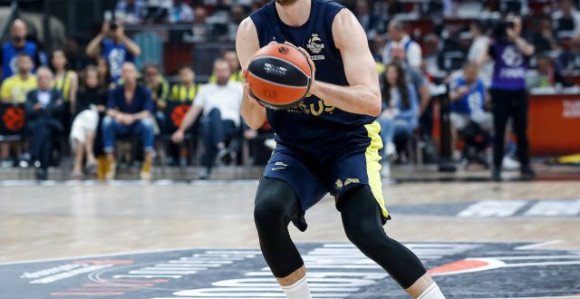 Gudurić lakše povrijeđen, otputovao u Atinu!