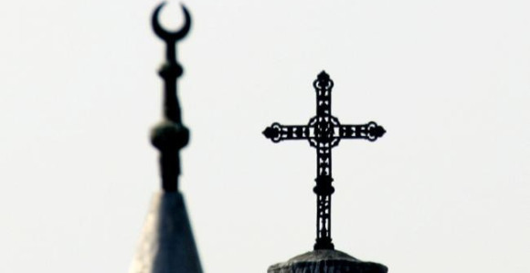 Obijena crkva i oštećena džamija