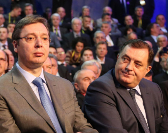 Dodik kritikuje, Vučić hvali Jia 