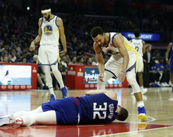 Teodosić gledao, Kari "izbombardovao" Kliperse!