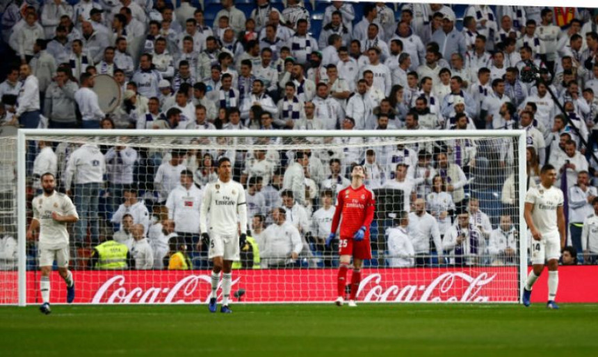 Poluprazan Bernabeu, Bejlov bijeg u 78. minutu i pitanje...
