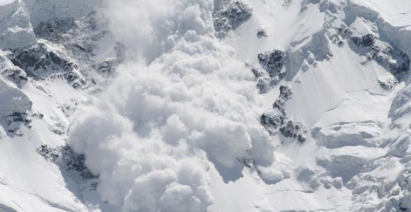 Смрт скијаша под лавинама